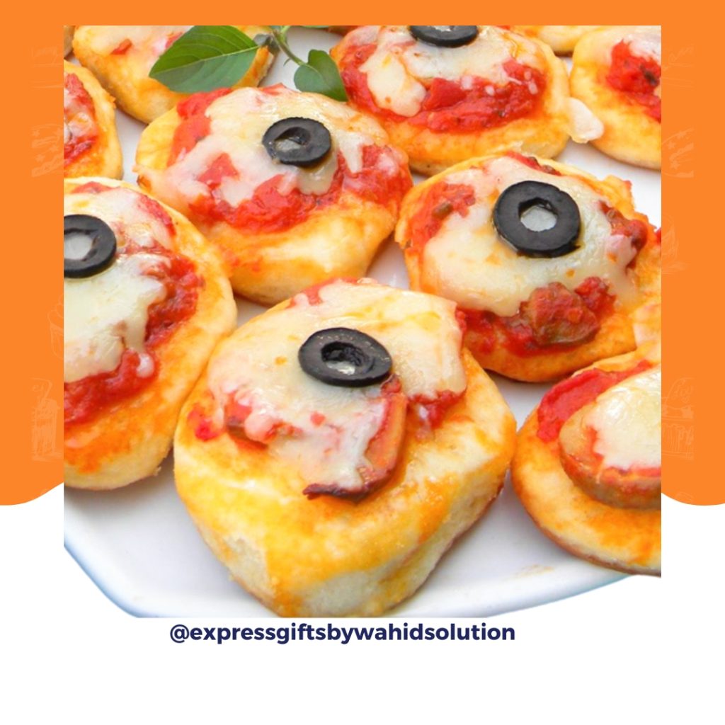 Mini Chicken Pizza Delight (12Pcs)
