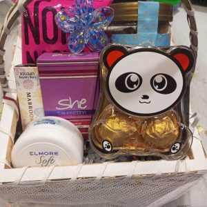 Gift basket for amazing women